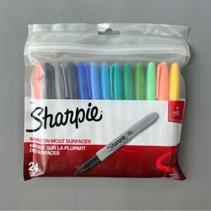 NWT - Sharpie 24 Permanent Fine Point Markers Set Multicolored